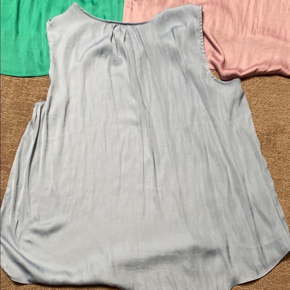 Hilary Radley Bundle of 3 Pleated Buttoned Tops - Picture 15 of 16